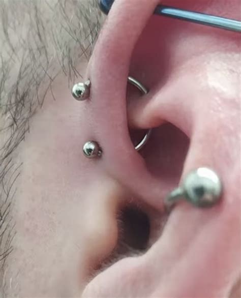 Orbital rook and double forward helix Unique Piercings, Ear Piercings ...