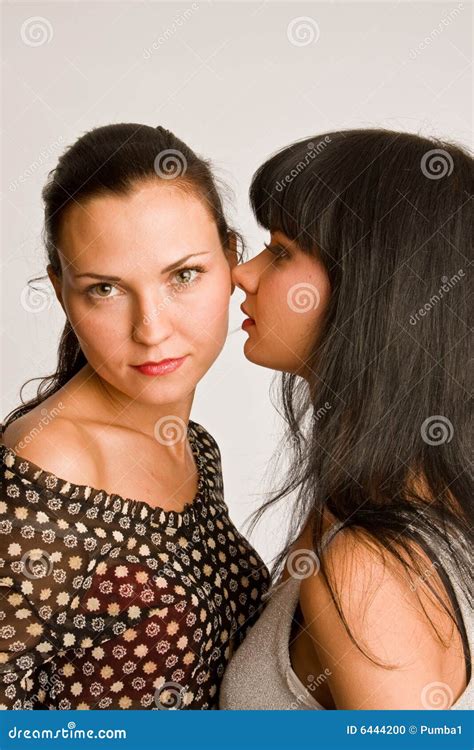 Chupando A Bucetar Da Amiga