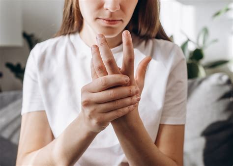 Effective Tips to Reduce Arthritis Pain – Aromalief