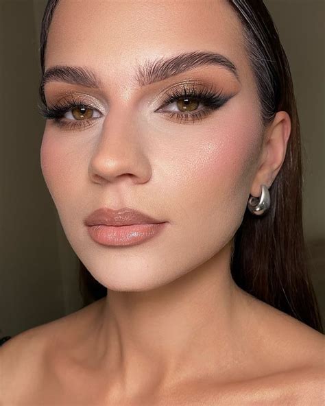 34 Must-Try Makeup Looks for Every Occasion: Slay Like a Latina - 160grams