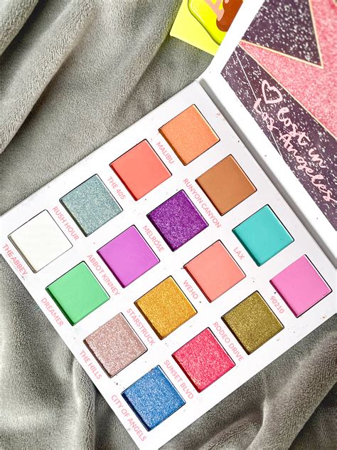 BH Cosmetics Lost in Los Angeles Swatches + Review
