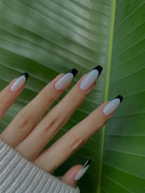 Чёрный френч | Unghie idee, Nail art funky, Unghie gel