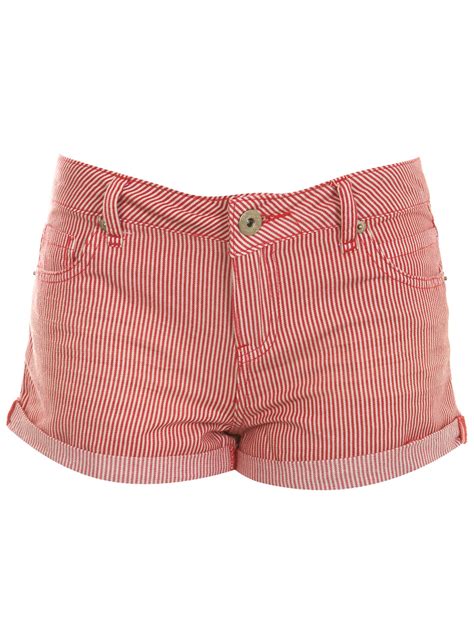Style me cheap...: Summer essentials: We love short shorts.