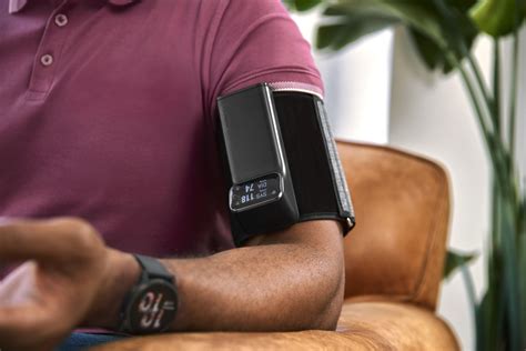 Garmin Index BPM: Intelligentes Blutdruckmessgerät mit WLAN und OELD ...