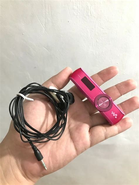 Sony walkman mp3 player 2gb with songs na, Audio, Portable Music ...