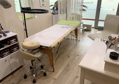 Бургас, Козметично студио Салон за красота 20 кв.м Партер | Магазини ...