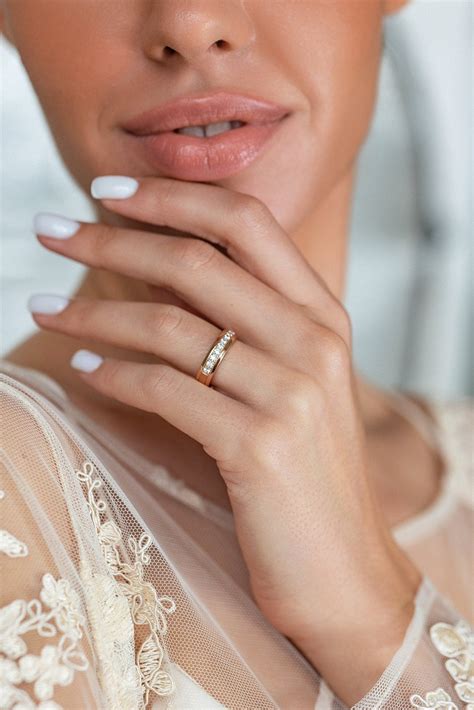 Women's gold wedding band with diamonds - 14k gold band 14k gold ring