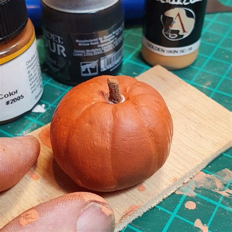 Making miniature pumpkins