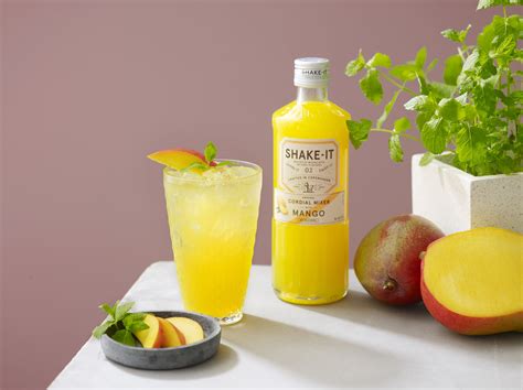 gin mango shake  mixer