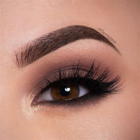 🔹@velourlashesofficial lashes in the style Flash It via @denitslava ...