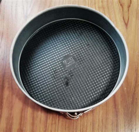 Springform Cake Pan Leaking at Shanna Ornelas blog