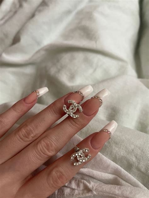 Серьги Шанель, френч | Classy jewelry, Jewelry accessories, Jewelry