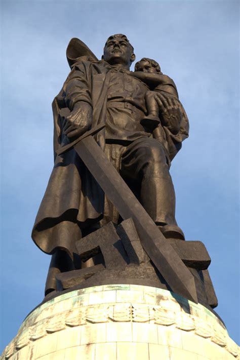 Каким должен быть русский патриот: ru_polit — LiveJournal