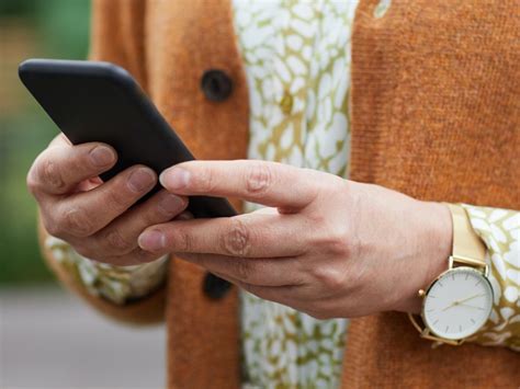 Descubren que si se usan abreviaturas en mensajes de texto se parece