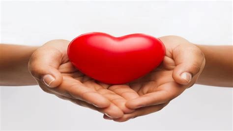 Heart Attack Symptoms In Children: 5 Major Signs You Should NOT Ignore ...
