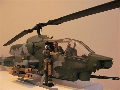 1:18 Scale AH-1W Super Cobra Helicopter 21st Century -Hard tofind Marine version | #1927993062