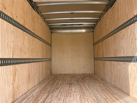 isuzu tilt cab bush truck leasing