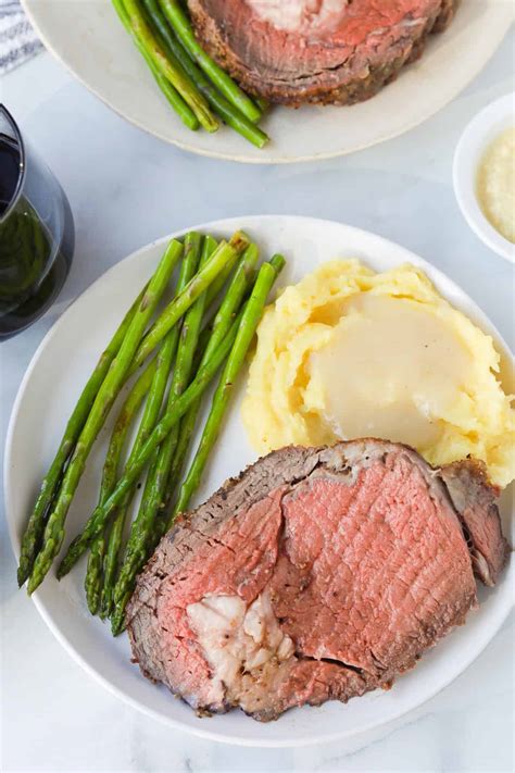 How to Cook a Small Prime Rib Roast (Closed Oven Method) - A Peachy Plate