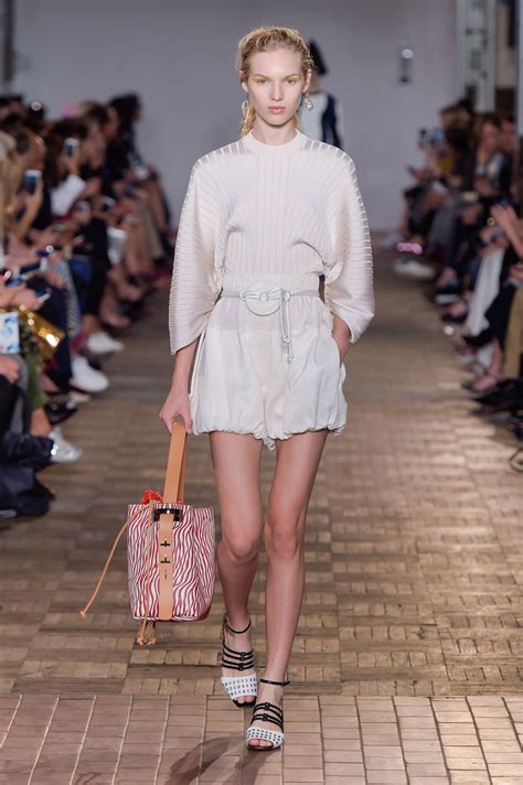 Sportmax S/S 17 womenswear #28 - Tagwalk: The Fashion Search Engine