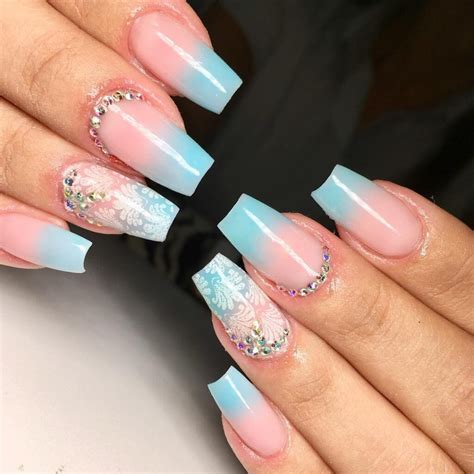 Modelo De Unha Esmaltada