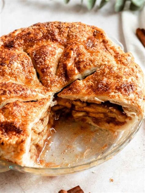 Apple Pie With Puff Pastry - Rich And Delish