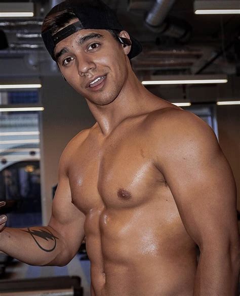 Jordan Buhat (actor) : r/LadyBoners