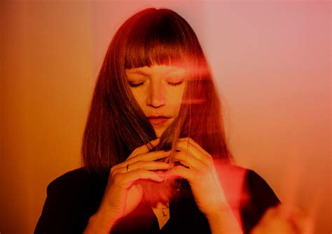 mieke miami montecarlo magic neolyd magazin fuer popkultur