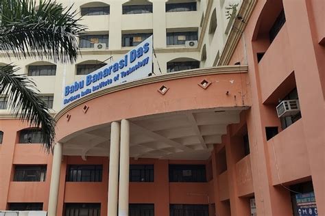 babu banarasi das university lucknow bballb review  student aryan