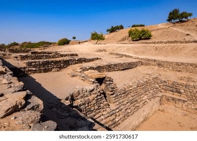 harappan civilization royalty  images stock  pictures