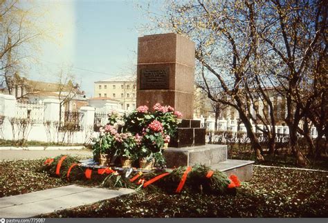 Памятник-обелиск погибшим за Советскую власть в годы гражданской войны