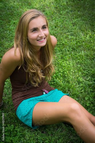 "jolie jeune fille" photo libre de droits sur la banque d'images ...