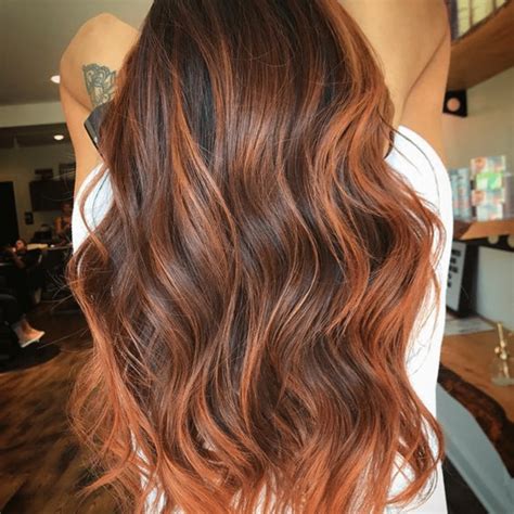 Cabelos Com Mechas Ruivas