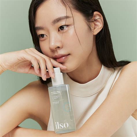 ilso Natural Mild Cleansing Oil 200mL – Keautiful