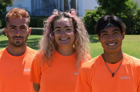 meet luisa raul  manu   club mac entertainment team club mac