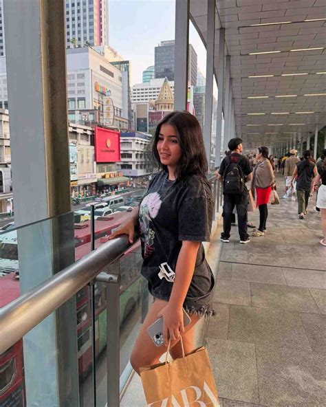 Lucky Rajor Bio – Excelebiz