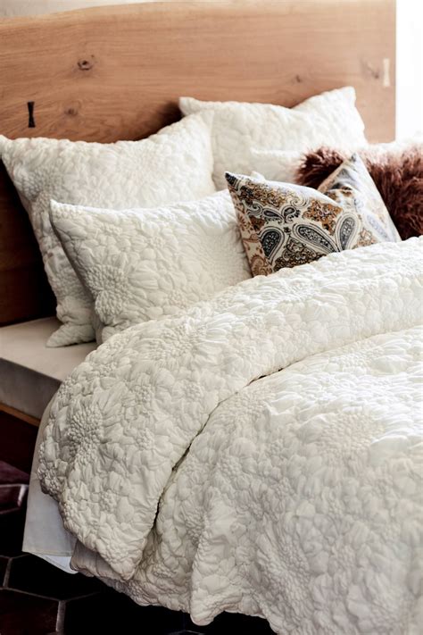 Prana Live-Edge Bed | Anthropologie | Live edge bed, Bedroom, Perfect