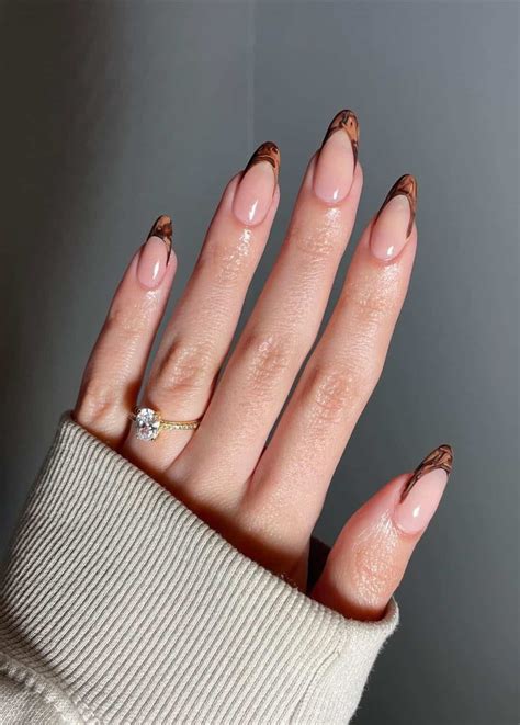 brown nails     basic marble swirls