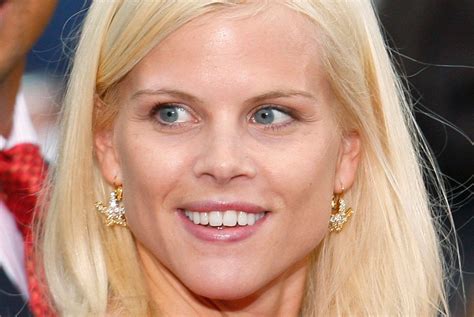19 Enigmatic Facts About Elin Nordegren - Facts.net