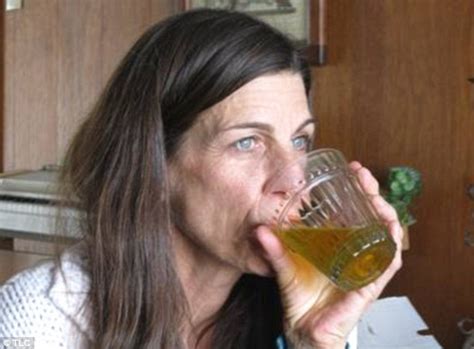 'I like warm pee - it's comforting': Meet the woman who drinks and ...