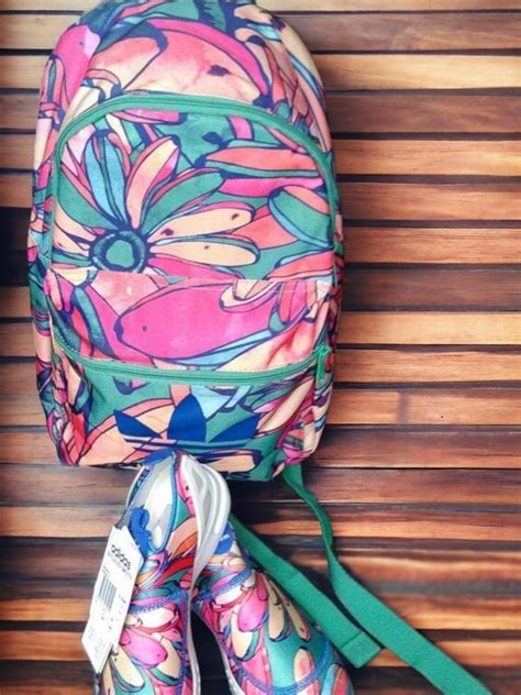 Adidas bananas, Fesyen Wanita, Sepatu di Carousell