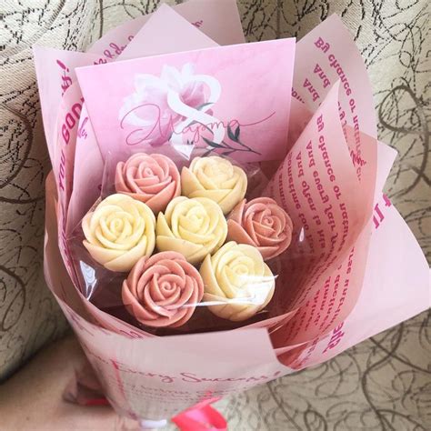 Шоколадные розы | Rose, Icing, Desserts
