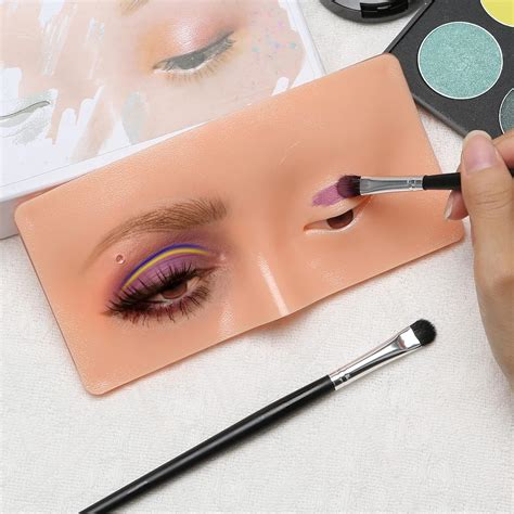 Dnyer La ayuda perfecta para practicar maquillaje cara de práctica de ...