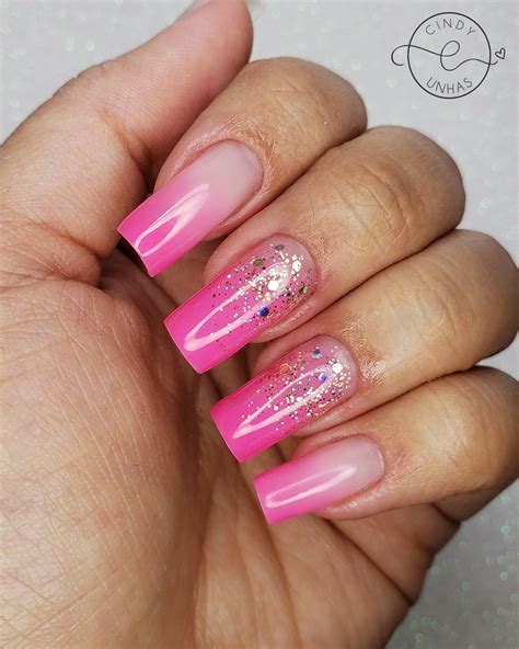 Unha Rosa Neon Com Glitter - Pin de isabelle em unhas | Unhas rosa neon, Unha, Unhas rosa
