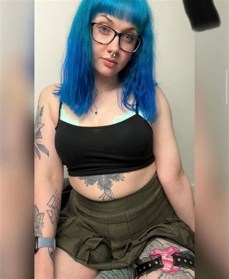 Andie Hart (u/AndieHart98) - Reddit