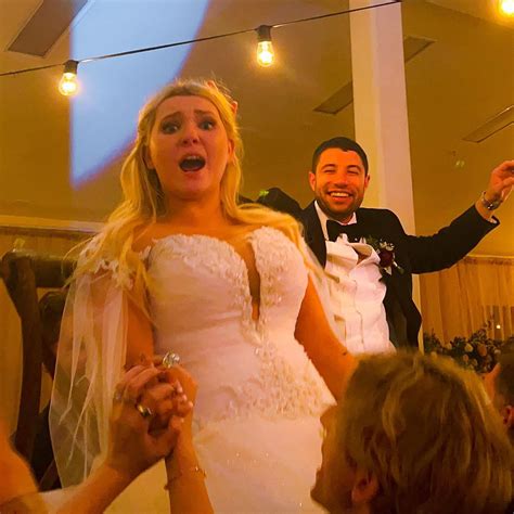 Abigail Breslin marries fiancé Ira Kunyansky