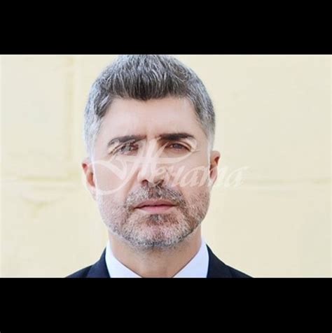 (Снимка) Преди дни Йозджан Дениз стана баща! Ето и първата снимка на ...