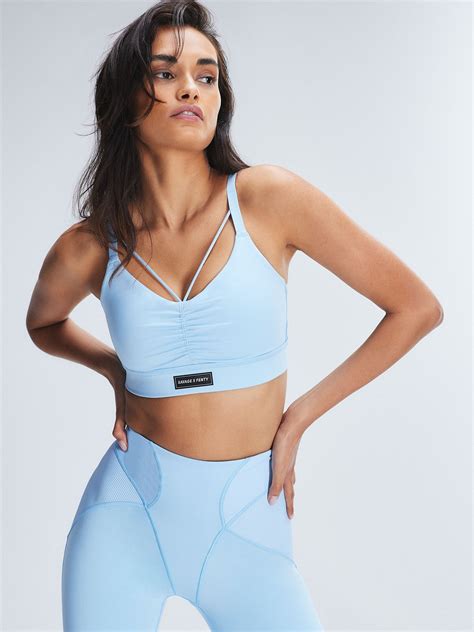 Curve Alert Medium-Impact Sports Bra in Blue | SAVAGE X FENTY