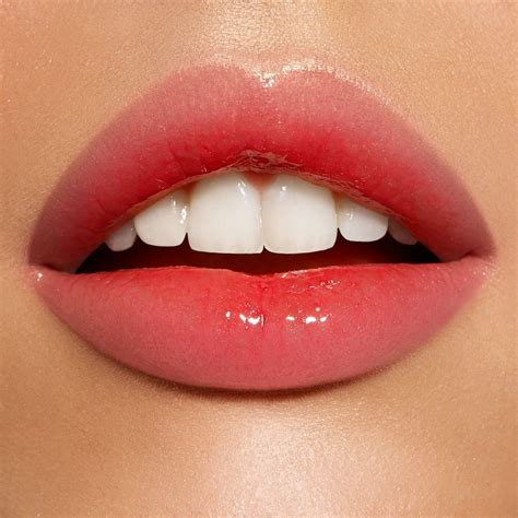 Pin by Amalia on Макияж губ | Bigger lips makeup, Basic makeup tutorial ...