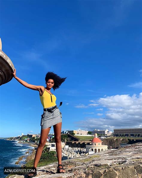 CELESTE O'CONNOR Feet - AZNudeFeet