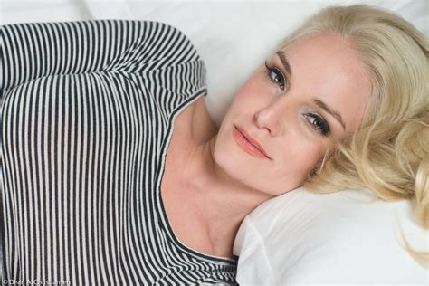 Liz Ashley | Model test, Model portfolio, Liz